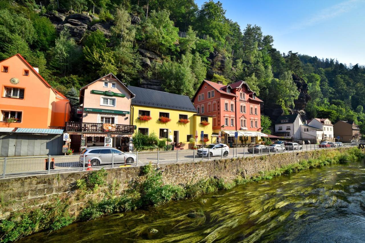 Pension-Restaurace Lugano Hřensko Zewnętrze zdjęcie