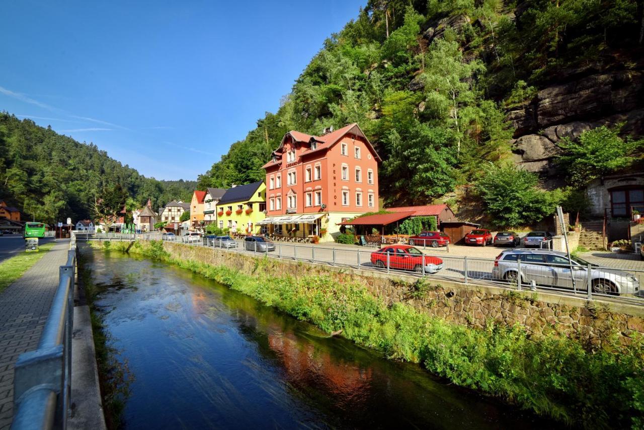 Pension-Restaurace Lugano Hřensko Zewnętrze zdjęcie